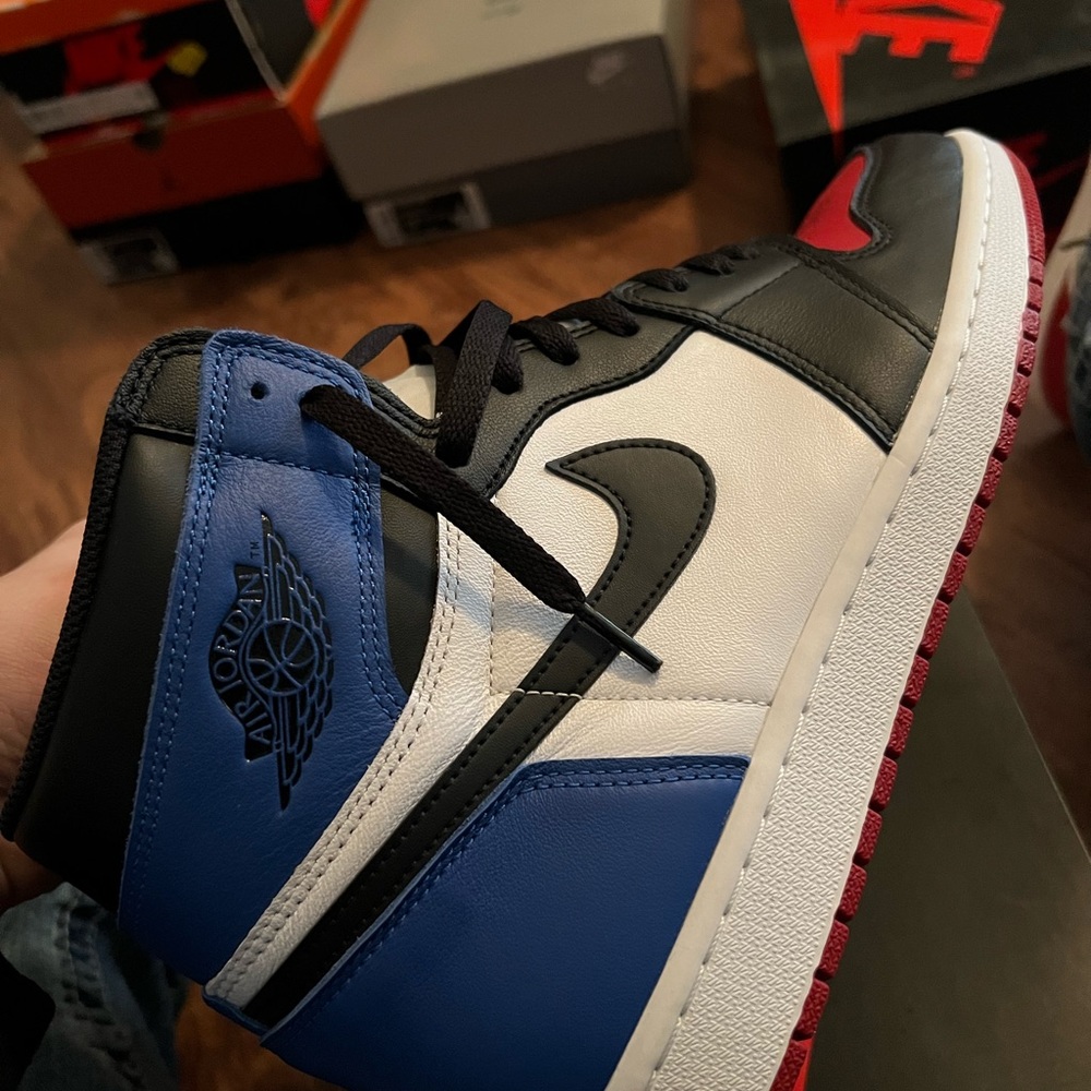 2016 Jordan 1 Retro High OG ‘Top 3’ Size 12- NEW - Picture 6 of 10